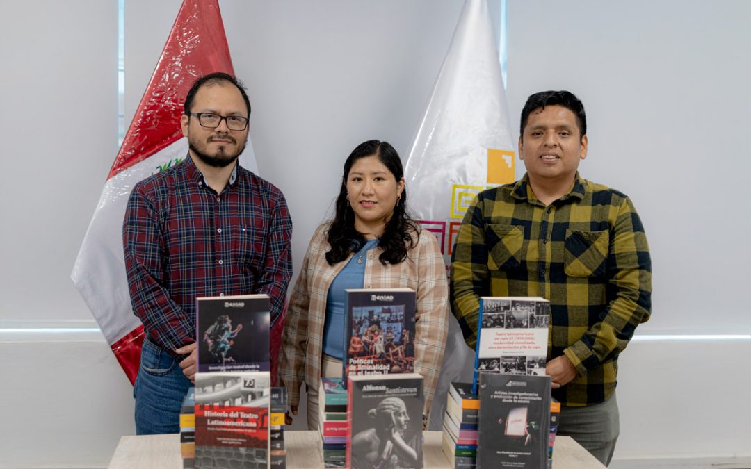 MÁS ACCESO A LAS ARTES ESCÉNICAS: ENSAD DONA LIBROS DE SU FONDO EDITORIAL A LA UNIVERSIDAD DE PIURA